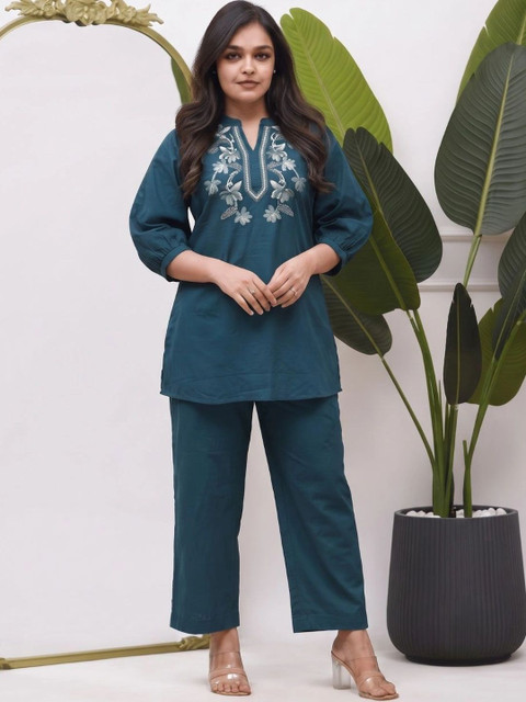 IKLO Cotton Solid Top with Trousers - Image 7