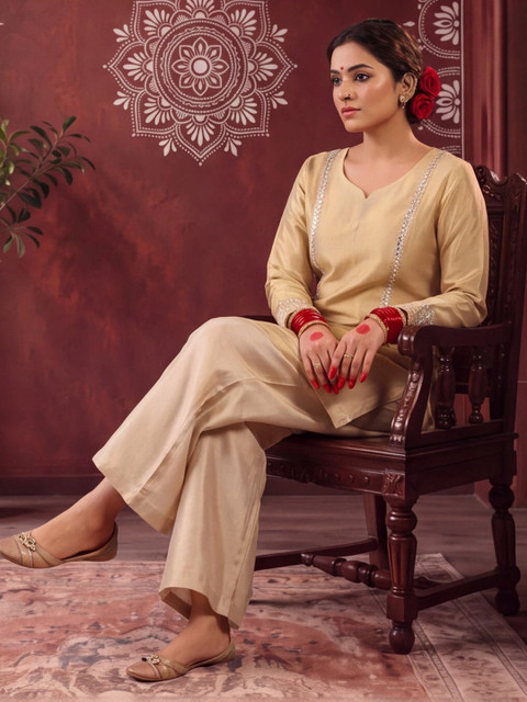 SOURAGYA Women Dyed Regular Gotta Patti Kurta with Trousers - Image 5