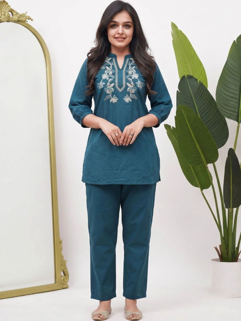 IKLO Cotton Solid Top with Trousers