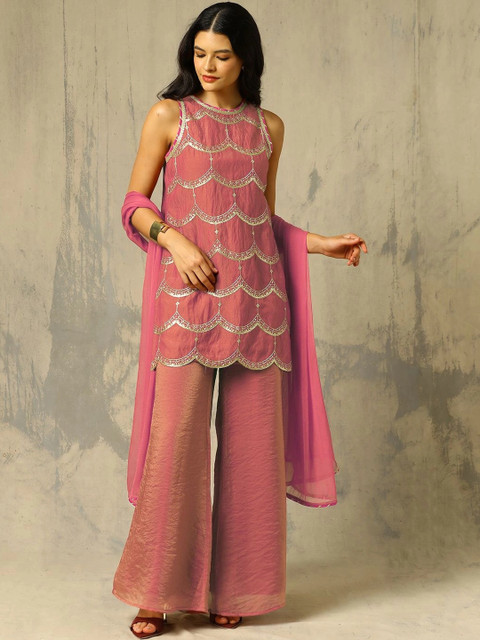 AVANSHEE Women Ethnic Motifs Regular Kurta with Palazzos & With Dupatta