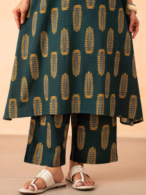 Vivika Women Ethnic Motifs Printed Regular Pure Cotton Kurta with Palazzos - Image 7