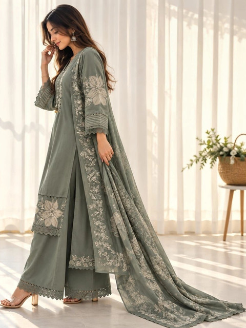 FABZARI Women Floral Embroidered Regular Thread Work Pure Cotton Kurta with Palazzos & With Dupatta - Image 2