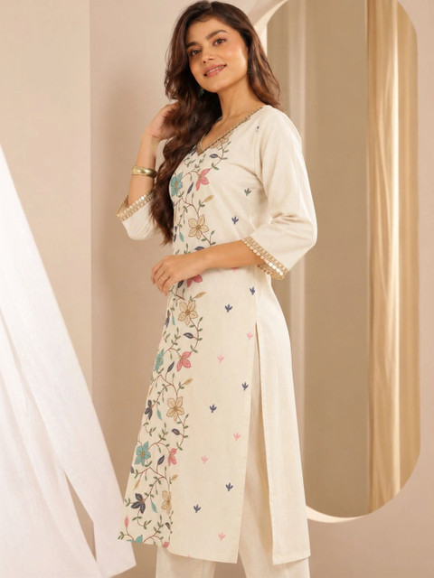 KASIBAA Women Floral Embroidered Regular Sequinned Kurta with Trousers - Image 5