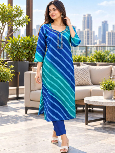 Merira Women Leheriya Printed Thread Work Kurta