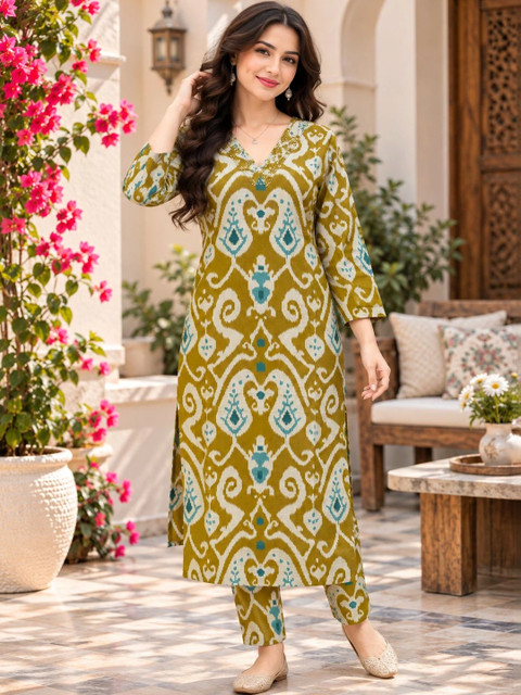 Roly Poly Women Ethnic Motifs Printed Thread Work Indie Prints Kurta