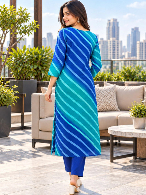 Merira Women Leheriya Printed Thread Work Kurta - Image 2