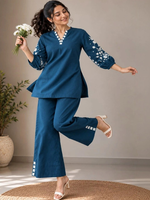 TWINS LADY Floral Embroidered Tunic with Trousers - Image 5