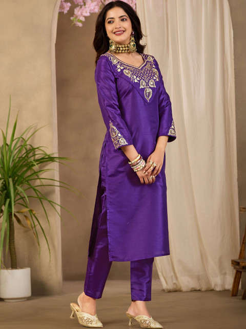 SZN Floral Embroidered Tunic with Trousers - Image 6