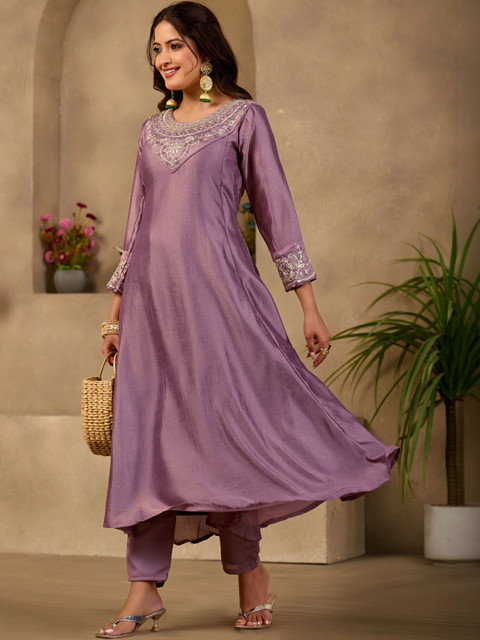 SZN Floral Embroidered Tunic with Trousers - Image 7