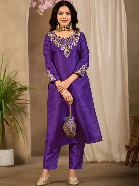 SZN Floral Embroidered Tunic with Trousers - Image 3