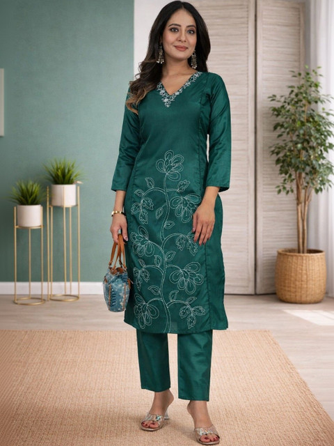 SZN Floral Embroidered Tunic with Trousers