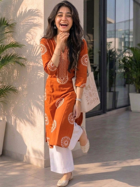 Pjyot by surhi Women Ethnic Motifs Printed Thread Work Indie Prints Kurta - Image 5