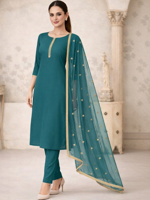KROLIANT Women Regular Thread Work Kurta with Trousers & With Dupatta - Image 3