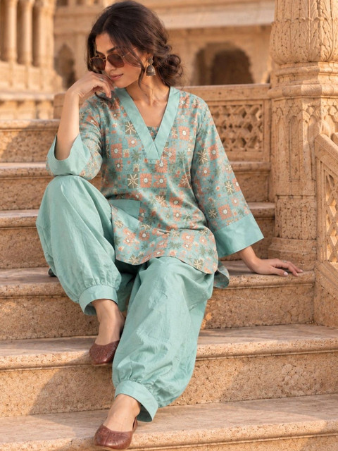 VARNI ENTERPRISE Women Floral Printed Regular Pure Cotton Kurti with Patiala - Image 4