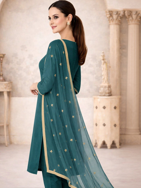 KROLIANT Women Regular Thread Work Kurta with Trousers & With Dupatta - Image 7