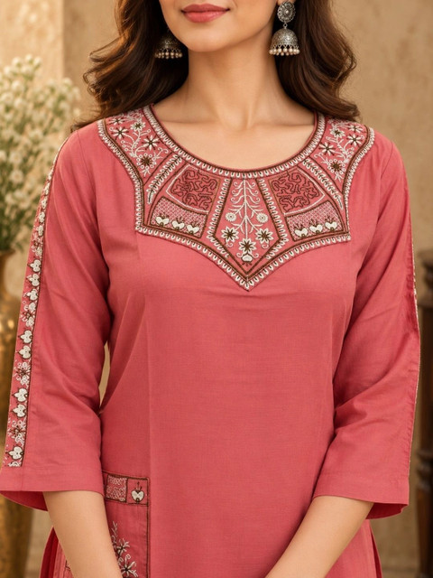 INNAAYA FASHION Embroidered Tunic with Trousers - Image 3