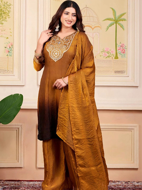 SACi Women Ombre Dyed Regular Kurta with Palazzos & With Dupatta - Image 3