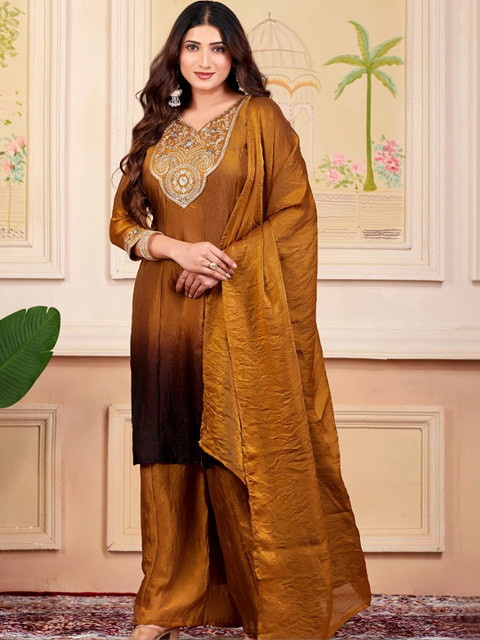 SACi Women Ombre Dyed Regular Kurta with Palazzos & With Dupatta - Image 2