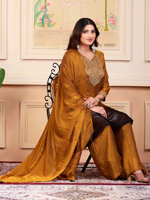 SACi Women Ombre Dyed Regular Kurta with Palazzos & With Dupatta - Image 4