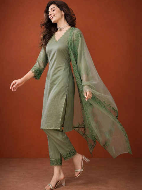 SAINOOR Women Regular Thread Work Kurta Set - Image 3