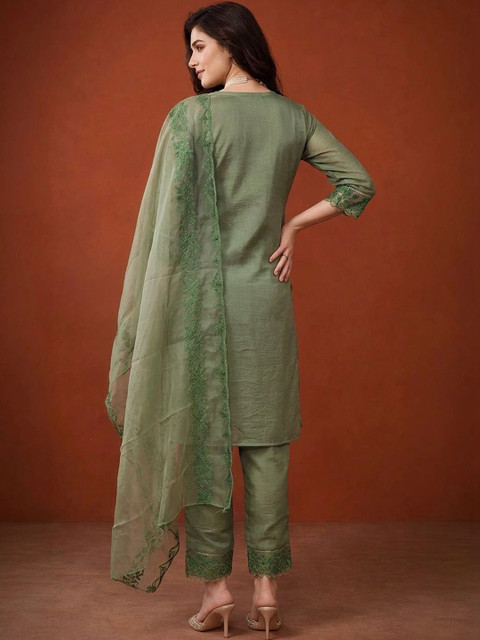 SAINOOR Women Regular Thread Work Kurta Set - Image 7