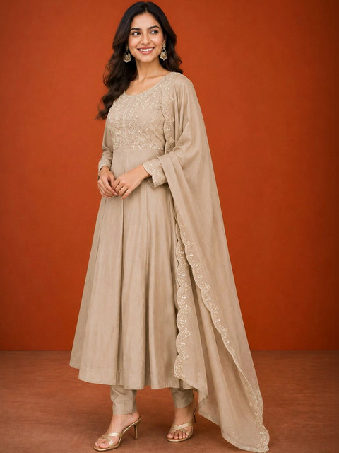 SAINOOR Women Ethnic Motifs Embroidered Empire Thread Work Kurta with Churidar & With Dupatta - Image 6
