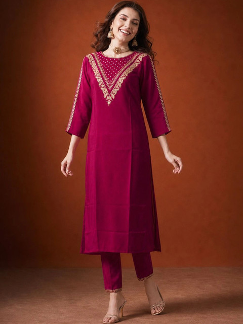 SAINOOR Women Ethnic Motifs Embroidered Regular Thread Work Kurta with Trousers & With Dupatta - Image 7