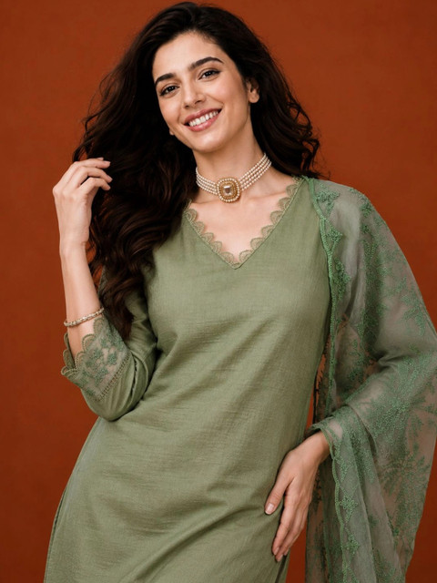 SAINOOR Women Regular Thread Work Kurta Set - Image 5