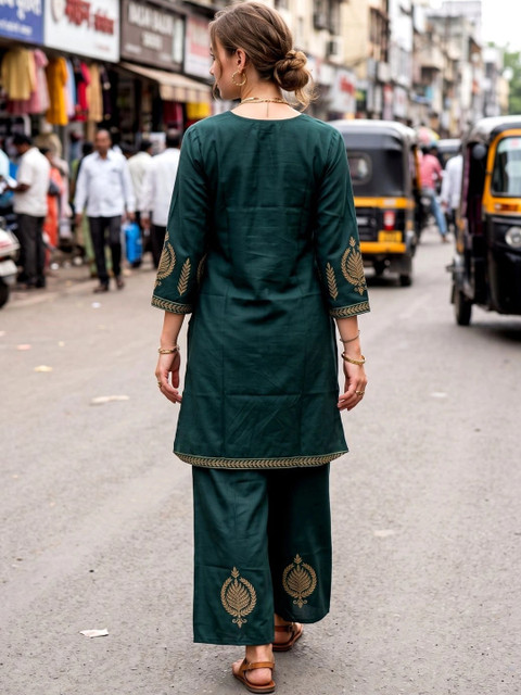 Laasika Floral Printed Tunic with Trousers - Image 2