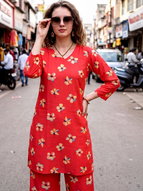 Laasika Floral Printed Tunic with Palazzos - Image 5