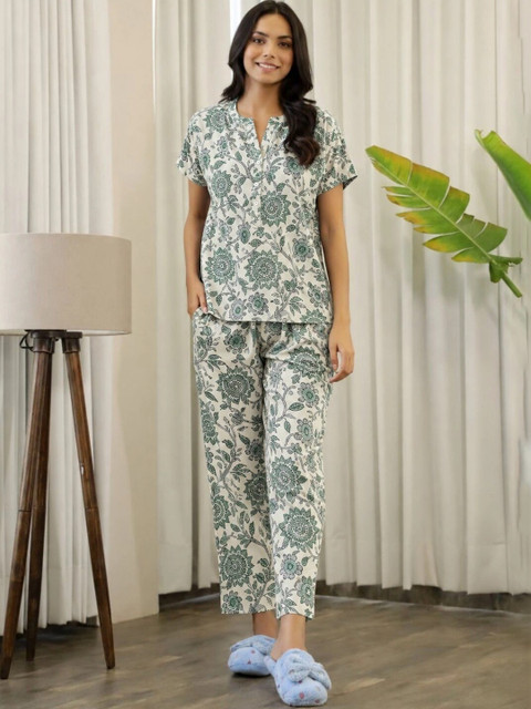 2M2 CLOTHS Romantic Florals Printed Top with Trousers