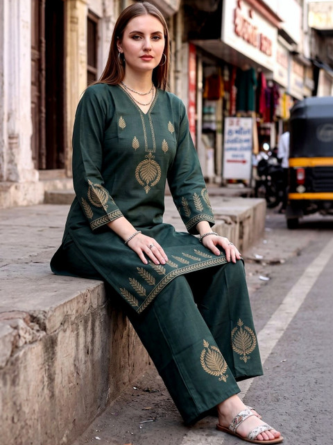 Laasika Floral Printed Tunic with Trousers - Image 4