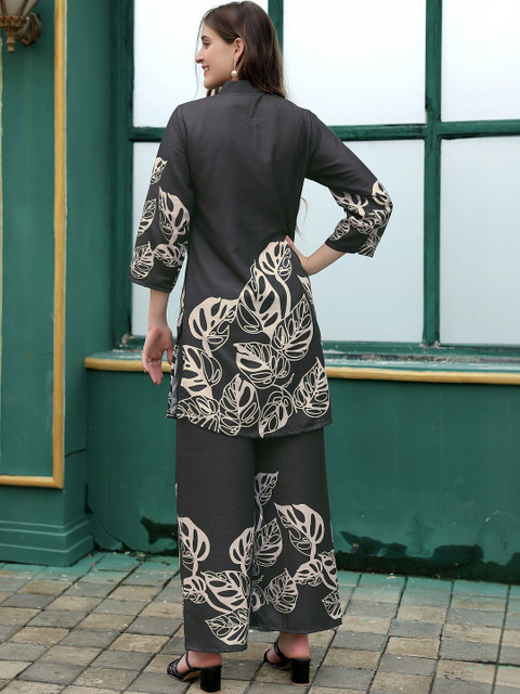 Laasika Floral Printed Tunic with Palazzos - Image 2