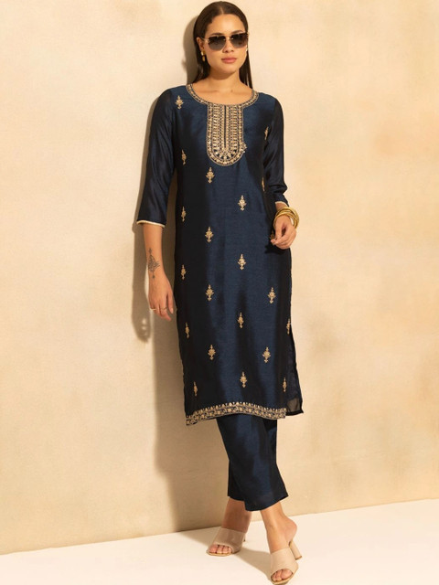 Sabhyata Women Ethnic Motifs Embroidered Regular Thread Work Kurta with Trousers - Image 4