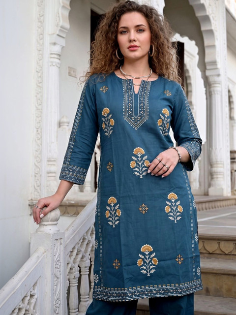 Laasika Women Floral Printed Co-Ords - Image 4