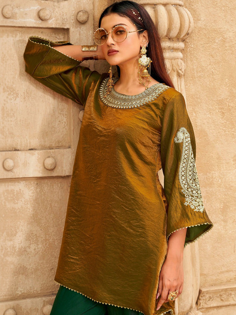 Tikhi Imli Embellished Top with Palazzos - Image 5