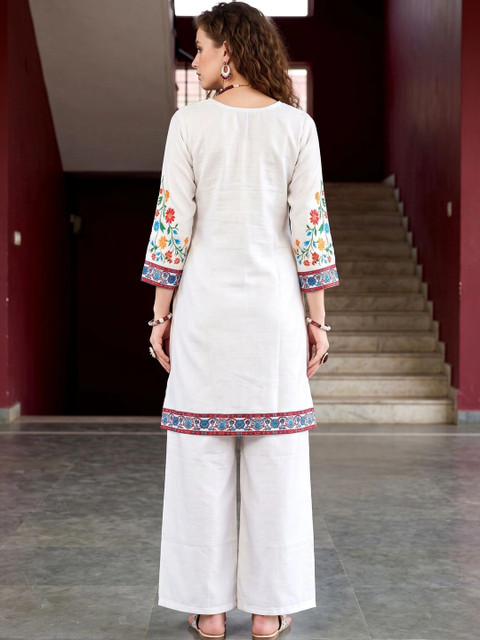 Laasika Embroidered Tunic with Palazzos - Image 4