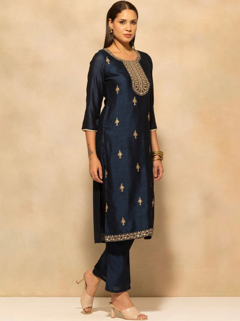 Sabhyata Women Ethnic Motifs Embroidered Regular Thread Work Kurta with Trousers - Image 3