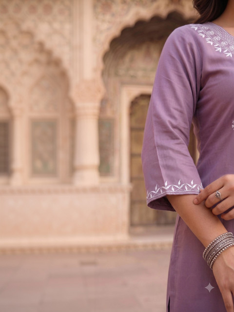 Bunkari Women Ethnic Motifs Embroidered Regular Thread Work Pure Cotton Kurta with Palazzos & With Dupatta - Image 4