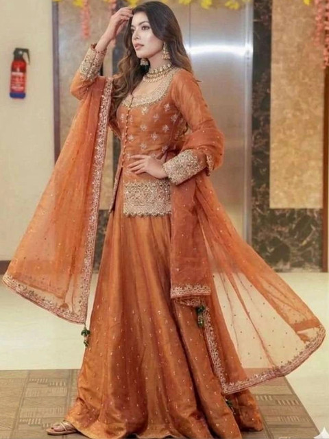 PAVITRAA SAREES Women Ethnic Motifs Embroidered Regular Kurta with Skirt & With Dupatta - Image 2