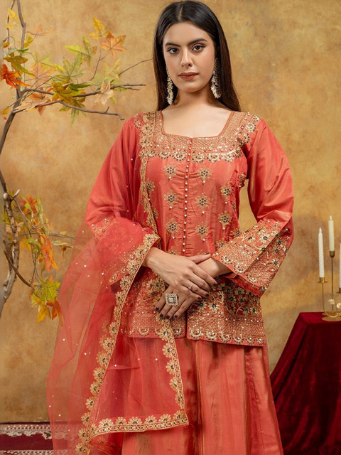 PAVITRAA SAREES Women Ethnic Motifs Embroidered Regular Beads and Stones Kurta with Sharara & With Dupatta - Image 4