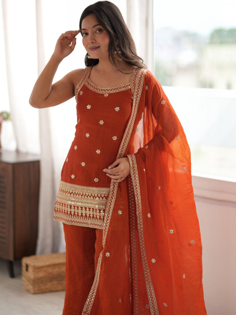 HERE&NOW Women Ethnic Motifs Embroidered Regular Kurta with Sharara & With Dupatta - Image 4