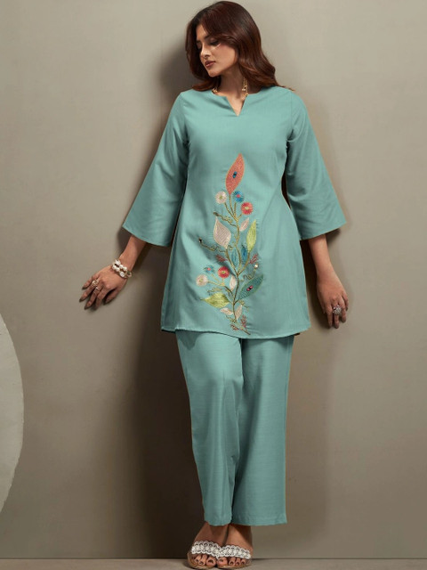 TULYATA Floral Embroidered Tunic with Trousers - Image 3
