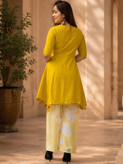 Ethnica By Harhsu Cotton Printed Tunic with Trousers - Image 4