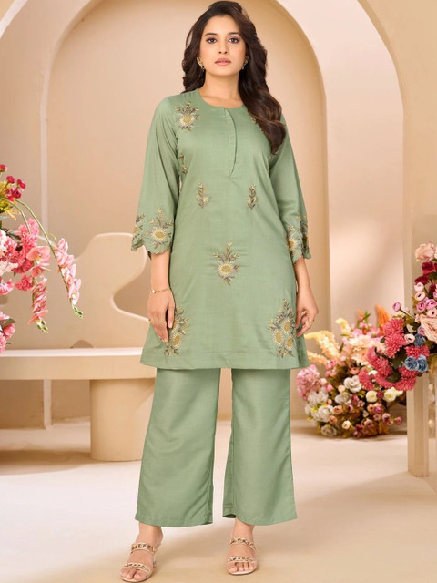 TULYATA Indie Florals Silk Embroidered Tunic with Palazzos