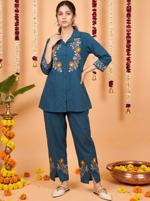 JANAKDULARI CREATION Cotton Embroidered Top with Palazzos