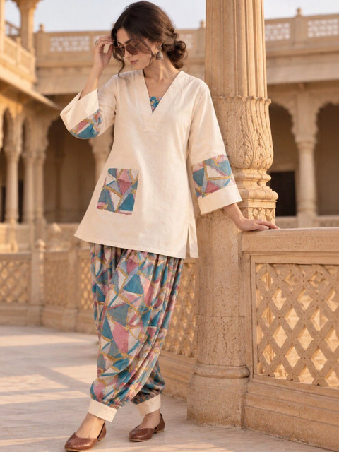 VARNI ENTERPRISE Women Printed Regular Pure Cotton Kurta with Patiala - Image 6