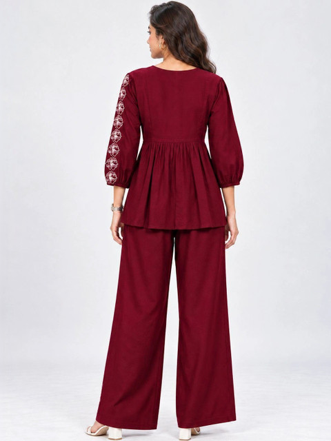 Darshan Style Hub Embroidered Top with Trousers - Image 6