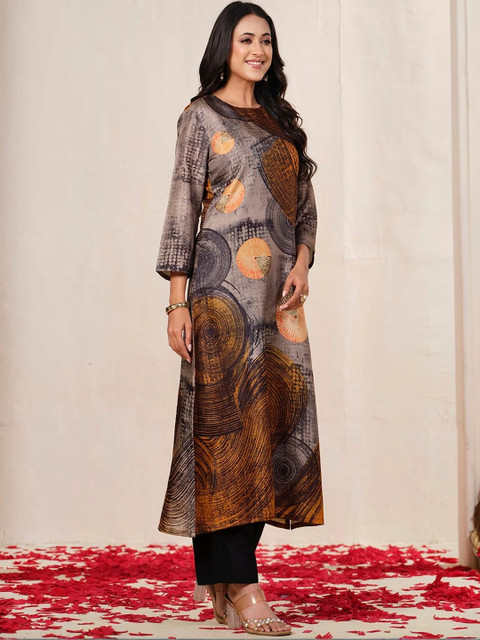 House of Pataudi Printed Top with Trousers - Image 3