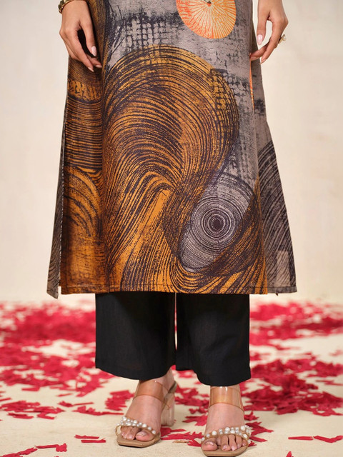 House of Pataudi Printed Top with Trousers - Image 4